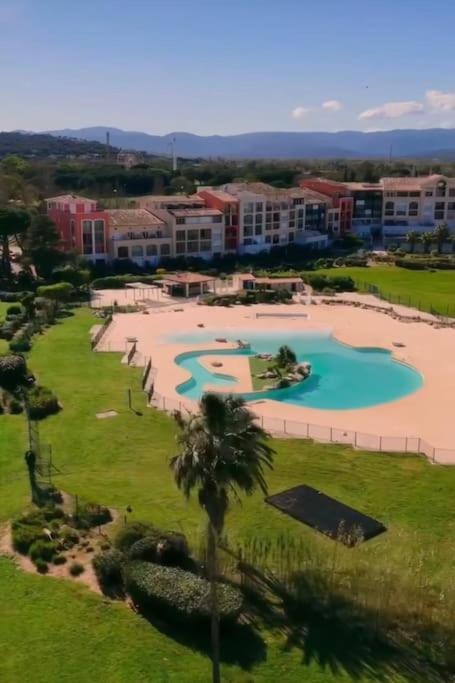 Proche St Tropez Refait A Neuf Bord De Plage Et Piscine Cogolin Εξωτερικό φωτογραφία