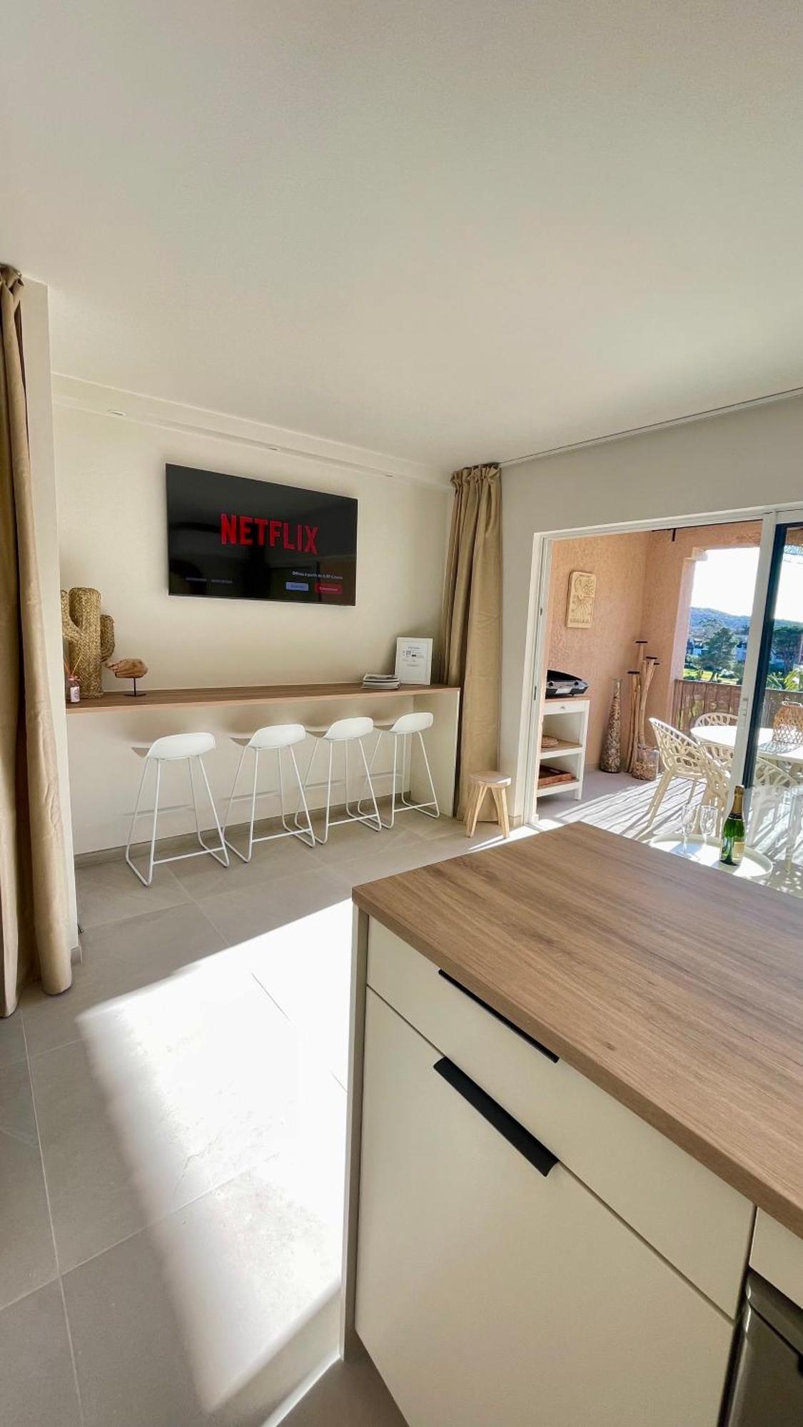 Proche St Tropez Refait A Neuf Bord De Plage Et Piscine Cogolin Εξωτερικό φωτογραφία